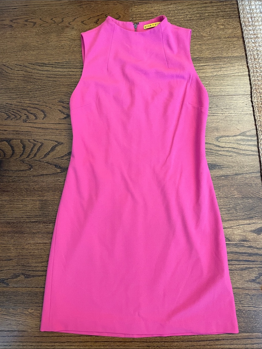 Alice + Olivia Fuchsia Sleeveless Mini Sheath Dress